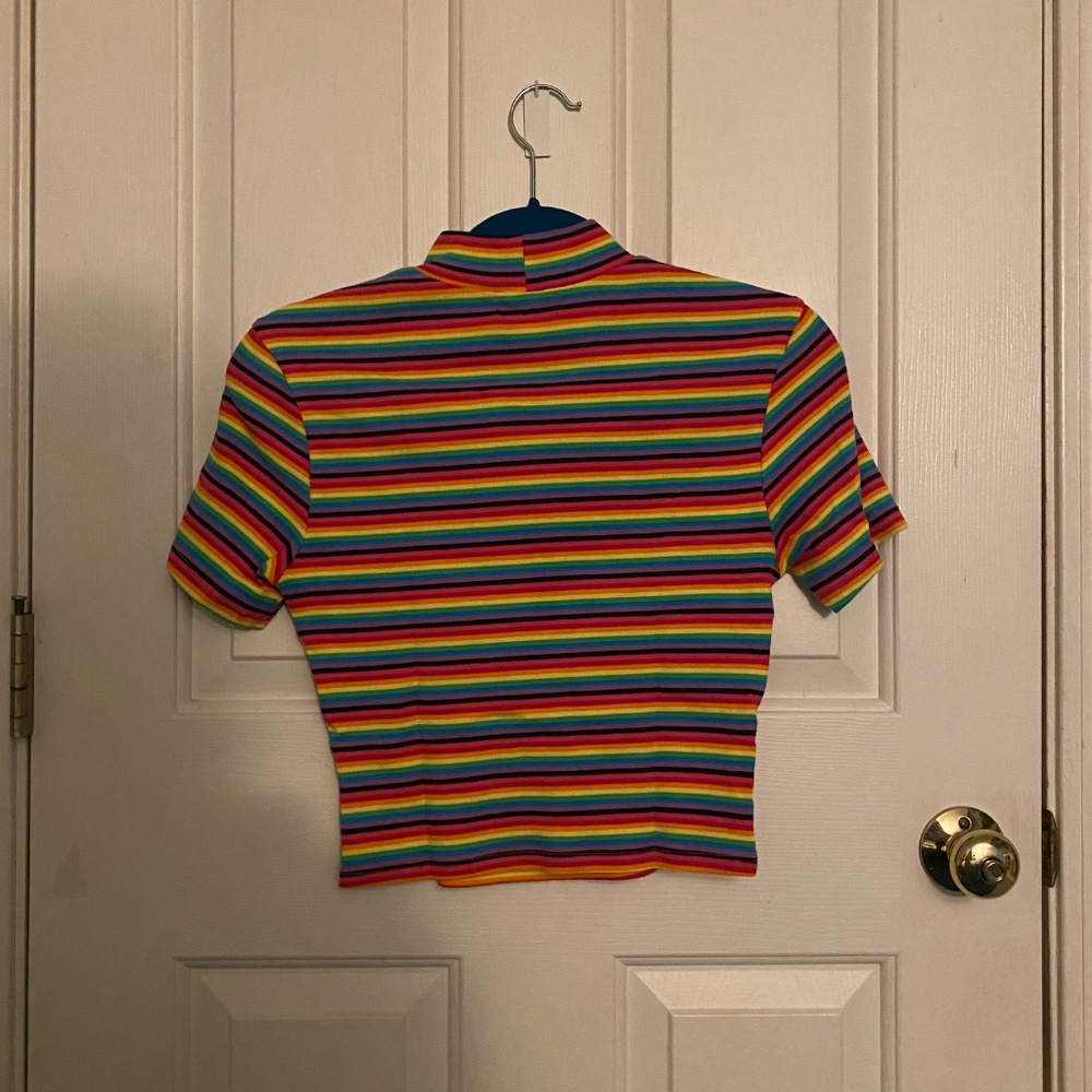 Top - Picture 4 of 4